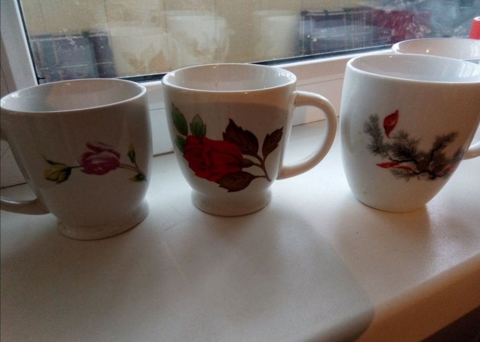 Бокалы, кружки, стаканы