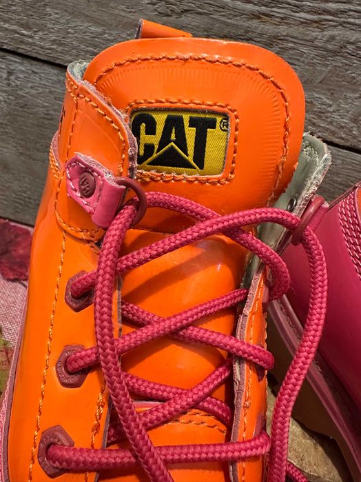 Оригинални  Дамски боти CATerpillar