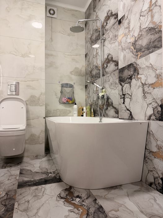 Продам квартиру на батыс 2