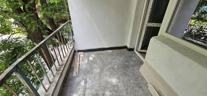 Дава се под наем Тристаен апартамент в Пловдив, Кършияка - 90 кв.м за 409 € - Снимка #7