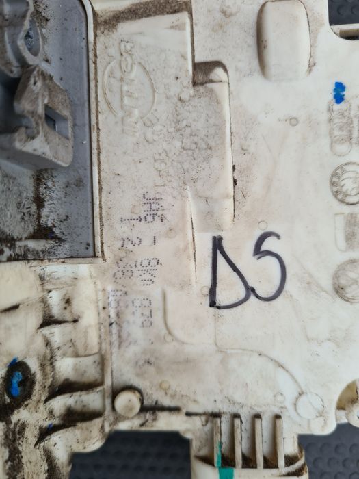 Broasca stanga dreapta Audi A4 B8/Broasca fata Audi A4 A5 A6 Q5