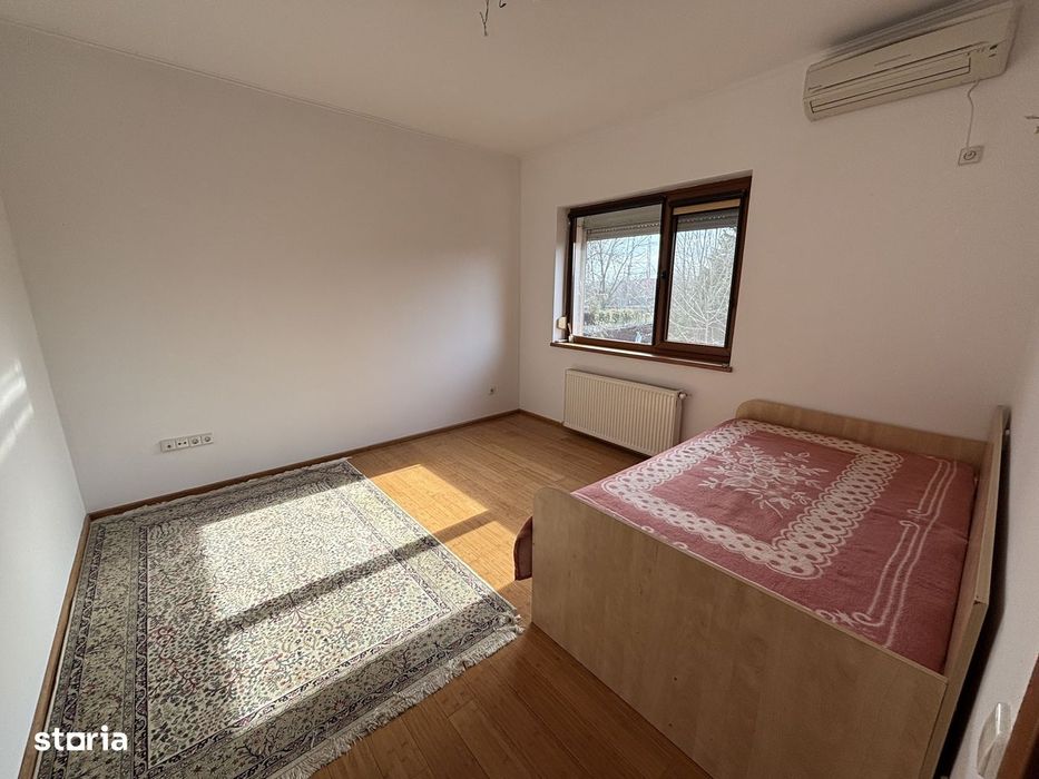 Vila de vanzare Snagov 100m de padure