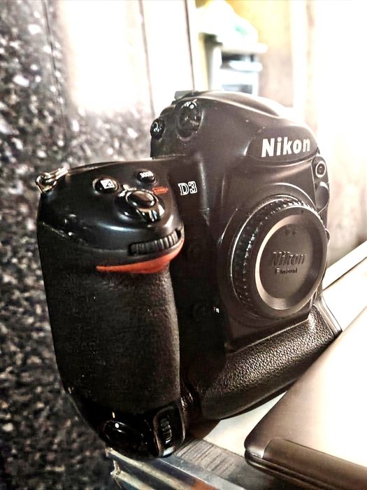Продам Nikon d3 в рабочем состоянии