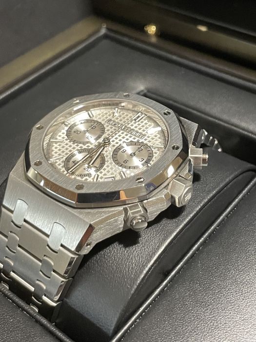 Часовник Audemars Piguet Royal Oak Chronograph White Dial