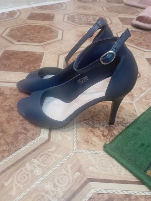 Женская обувь новая