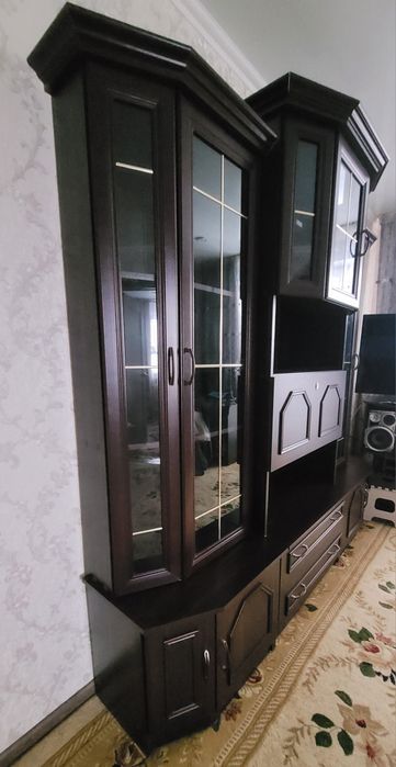 Продаю стенку срочно