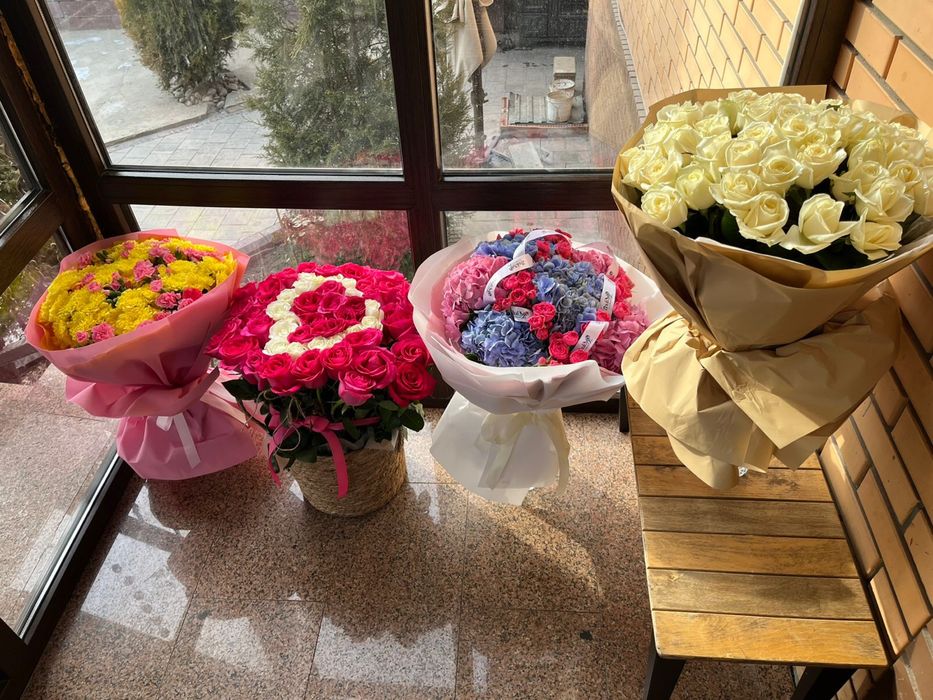 продам 51 розу с буквой Д