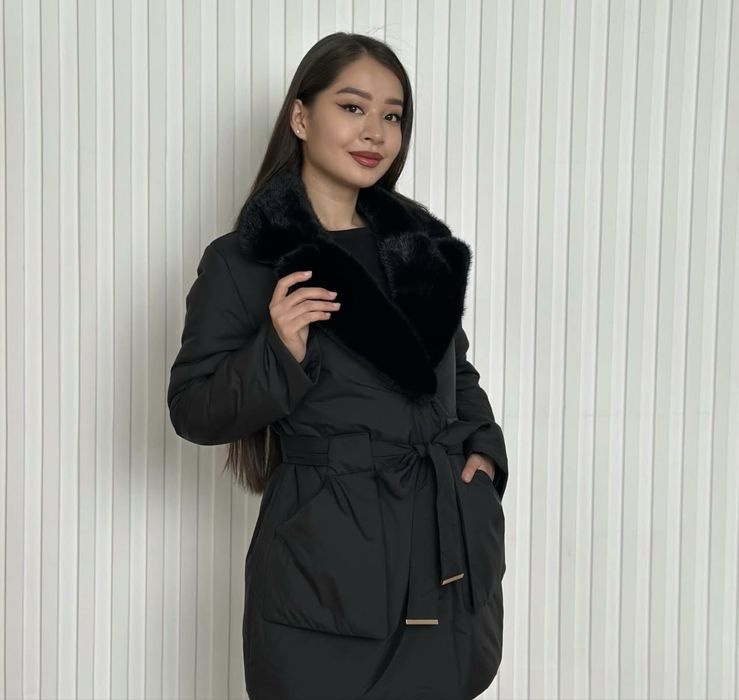 Куртка с норковым воротником
