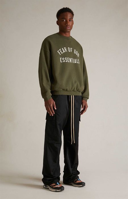 Нови панталони унисекс Essentials