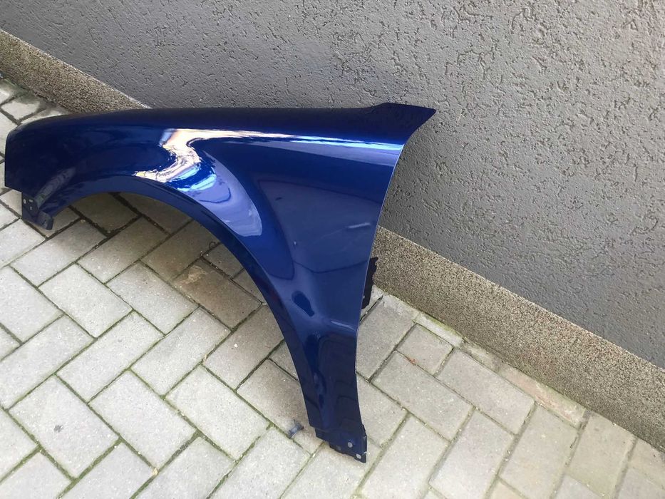 Aripa Fata Stanga VW Passat B5.5 2004-2005 Vopsita Albastru