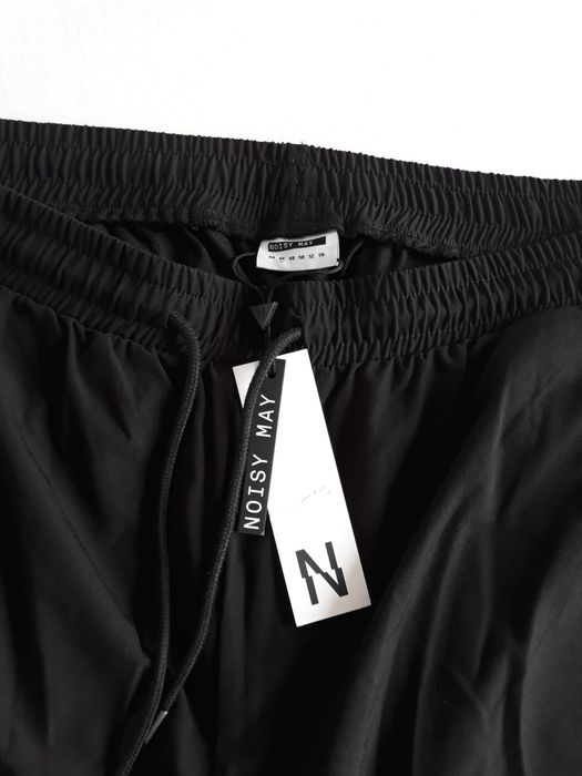 Pantaloni Noisy May cargo