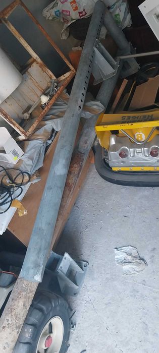 Крепеж за понтон за джет