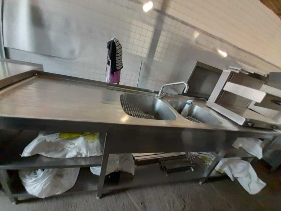 Vand set de bucatarie capacitate mare, profesional,15000Euro,la Oradea