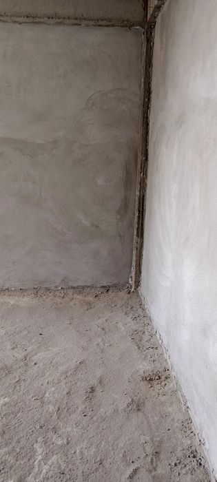 Yangi qurilgan uy sotiladi