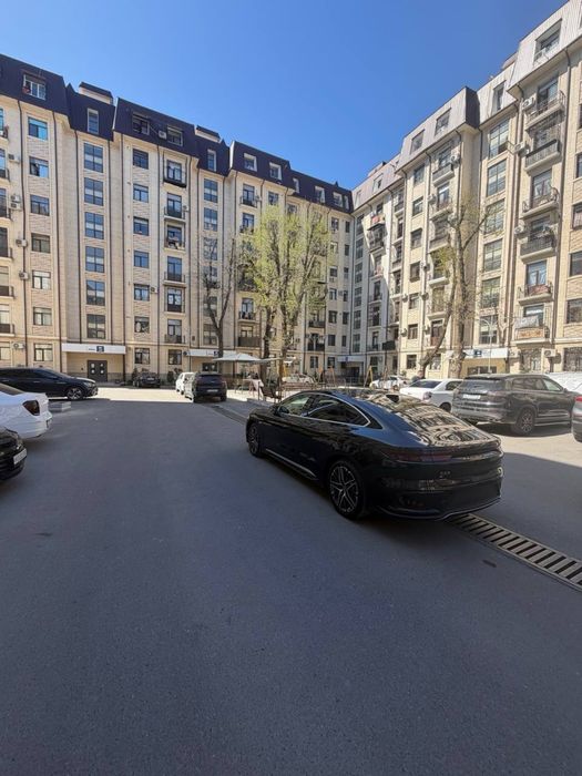 Продаётся квартира 3/5/8 Чилонзор-23. Фарход чорраха,Книжный