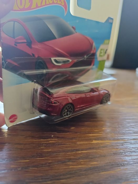 Hot wheels tesla