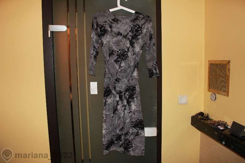 Л/ХЛ/2ХЛ/2ХЛ НАМАЛЕНИЕ на всички рокли