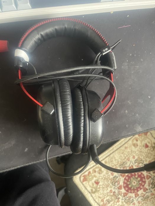 Стол компьютерный 130см на 75см