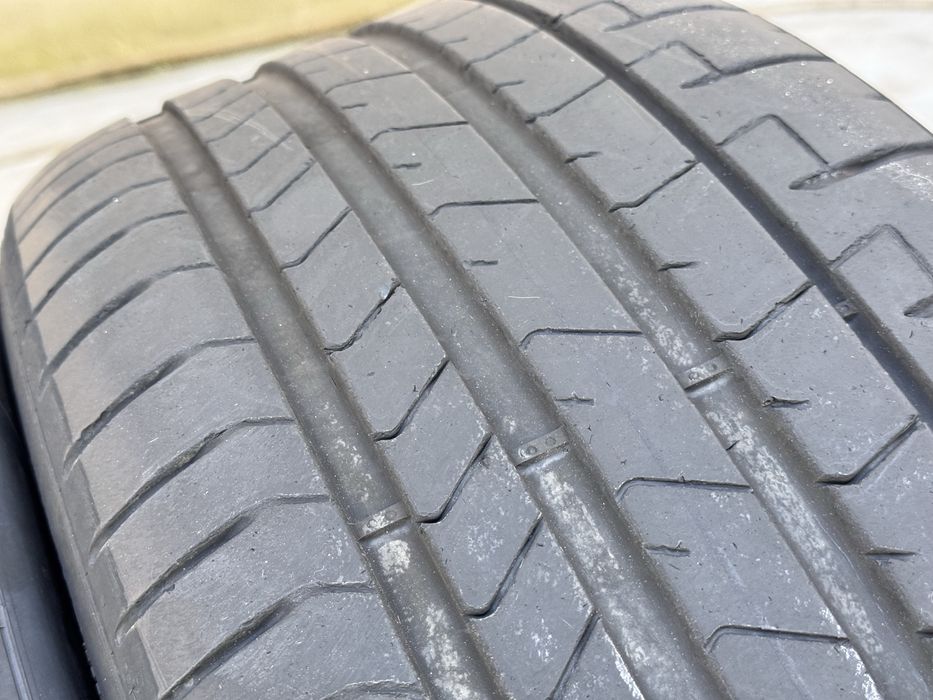 285/35/R21 255/40/R21 4бр летни Pirelli Pzero спорт пакет