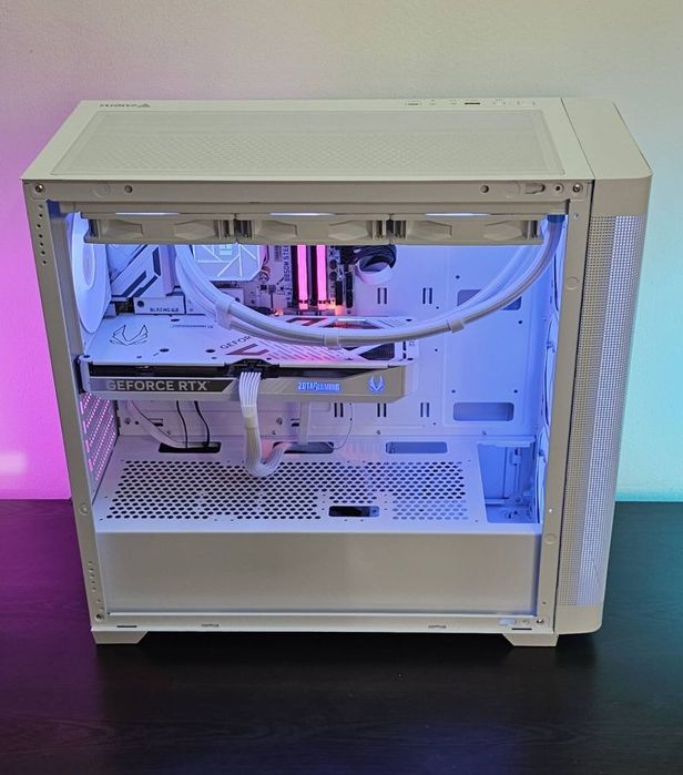 RTX5070 / Ryzen 7 7800X3D / 32GB DDR5 / 1TB NVMe DR5070700X3D-1 НОВ