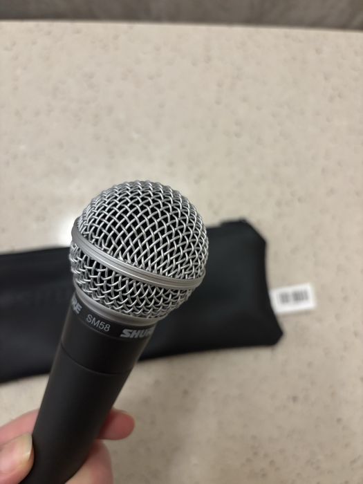 Вокальный микрофон Shure Sm58SE