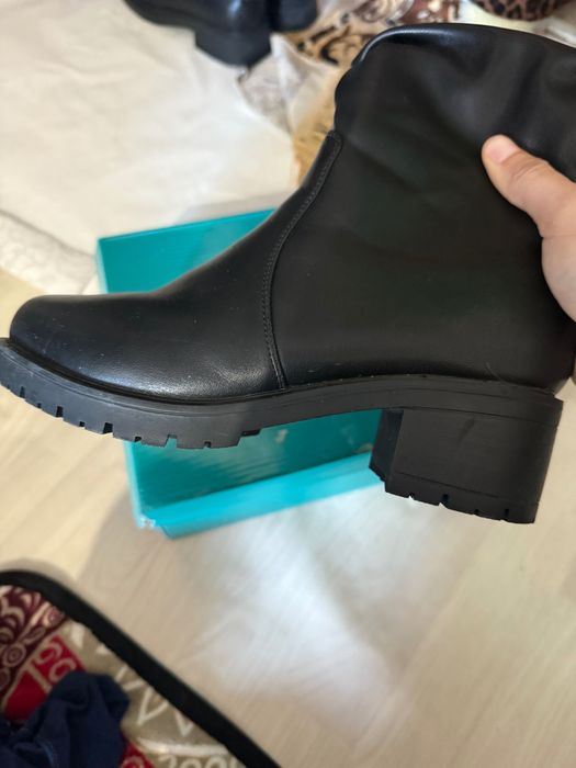 Зимный ботинки женская