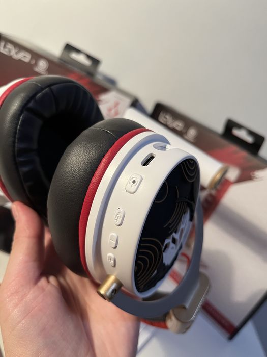 Гейминг слушалки Lexip - Assassin's Creed Shadows, безжични със стойка