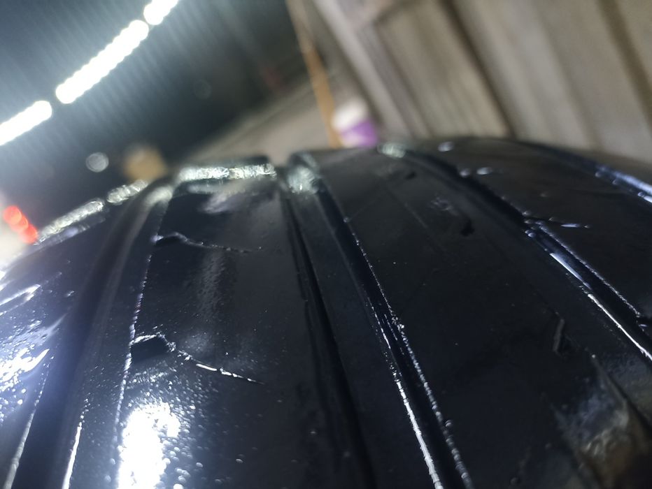 Продам резину летнию