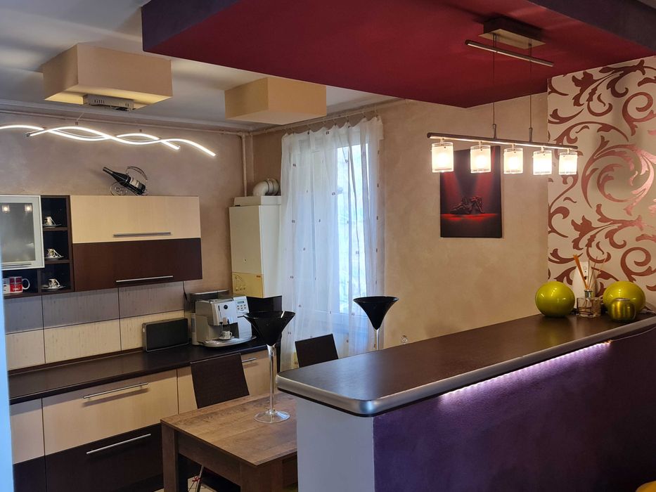 Schimb apartament 4 camere brasov cu casa