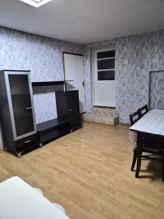 Дава се под наем Къща в Добрич, Център - 65 кв.м за 248.88 € - Снимка #2