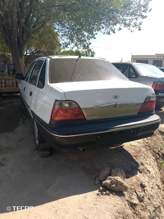 Daewoo Nexia 1 avtomobili