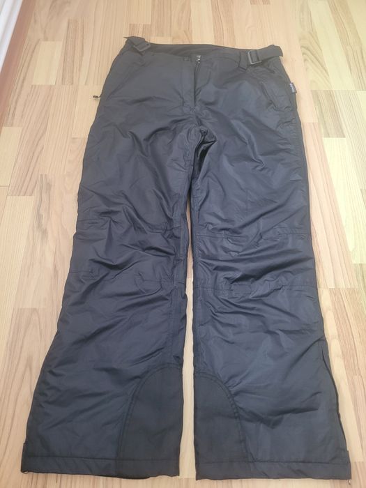 Vând Pantaloni pentru ski