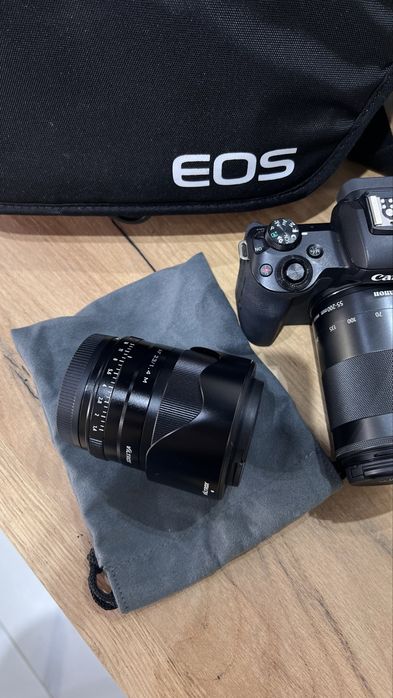 Canon m50 markII почти новый