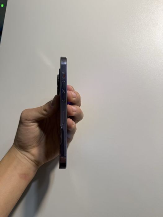 Продам Iphone 14 pro 256 Идеал