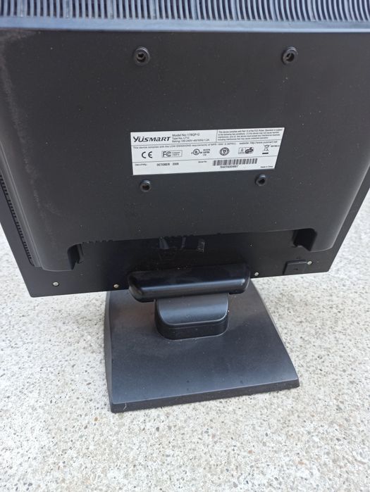 Monitor, imprimanta, unitate