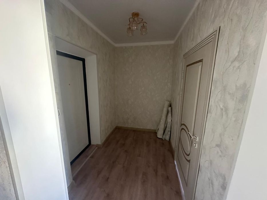 1 комнт кв на втором этаже