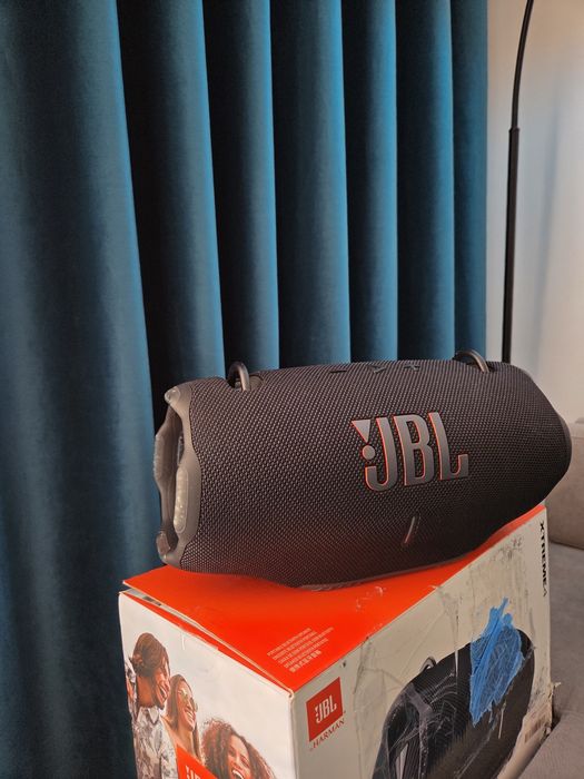 Jbl Xtreme 4 la cutie