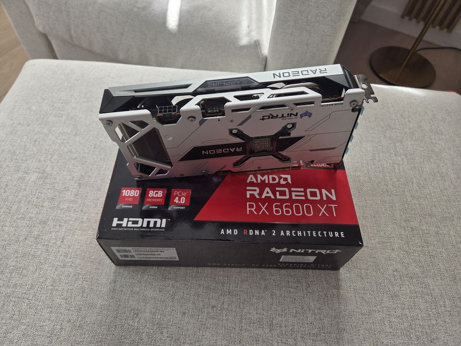 Placa Video Sapphire Nitro 6600xt