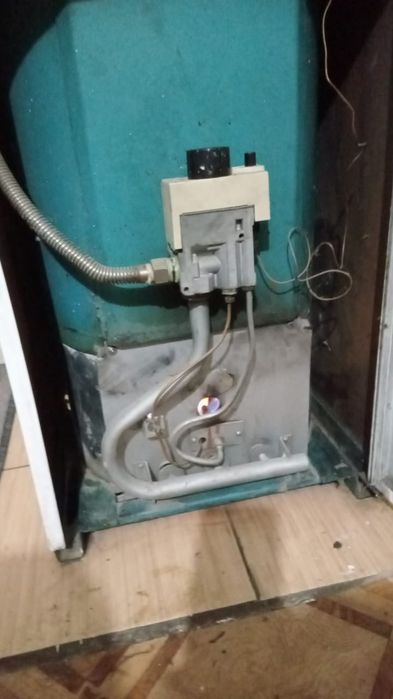 Газовик в Актобе. Ремонт котлов. Напольный котёл. Агв Аогв.водонагрева