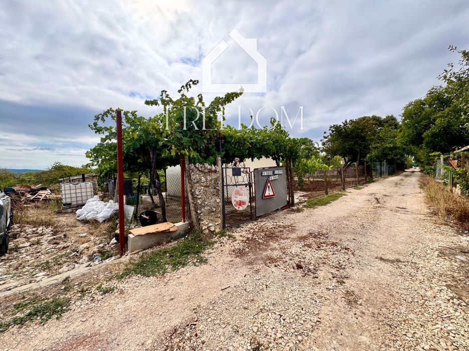 Продава се Парцел в Варна, Бриз - 583 кв.м за 43 €/кв.м - Снимка #3