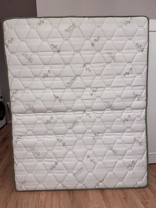Продам Матрас 1600/2000 мм