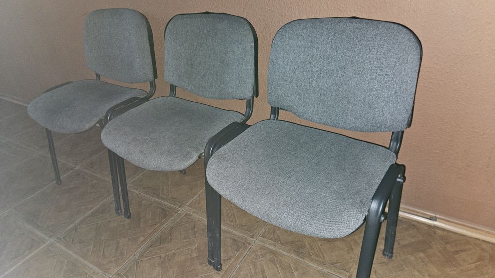 Офисные  стулья 5000 б/у