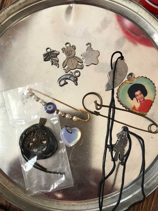 Продам браслеты, сережки