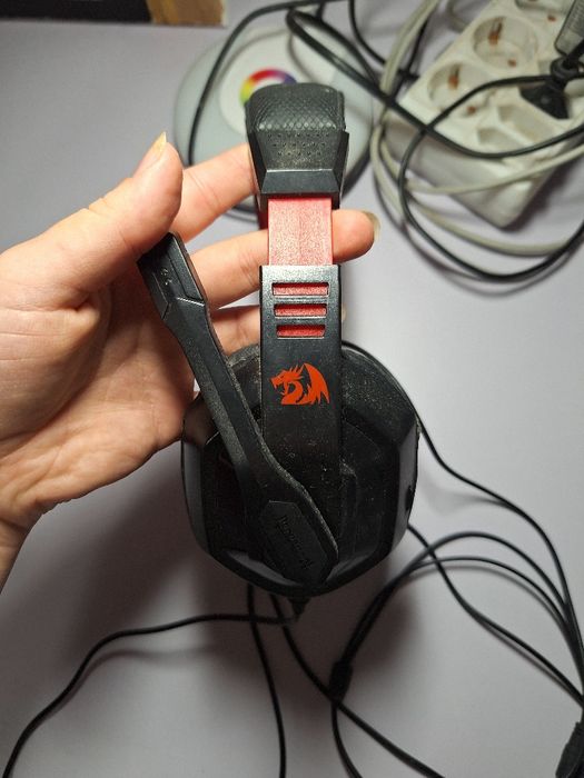 Set de căști și mouse Red Dragon