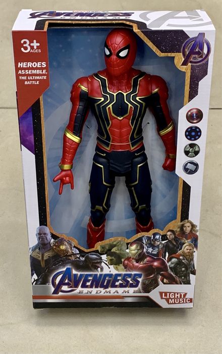 Avengers фигури 30см./Спайдърмен/Хълк/Железният човек