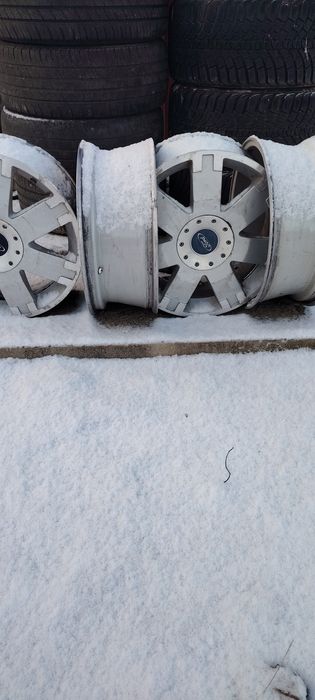 Jante Ford r17
Faruri 
Triple
Oglinzi retrovizoare 
Capac motor
Roata