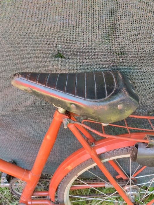 Оригинален здрав Школник . Нови вътрешни гуми , готов за каране .