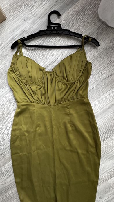 Официална рокля размер С-М