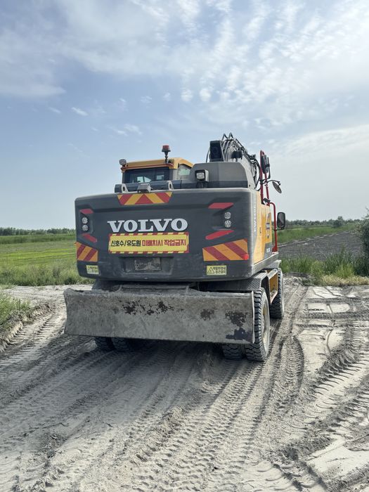 Ekskovator volvo 140