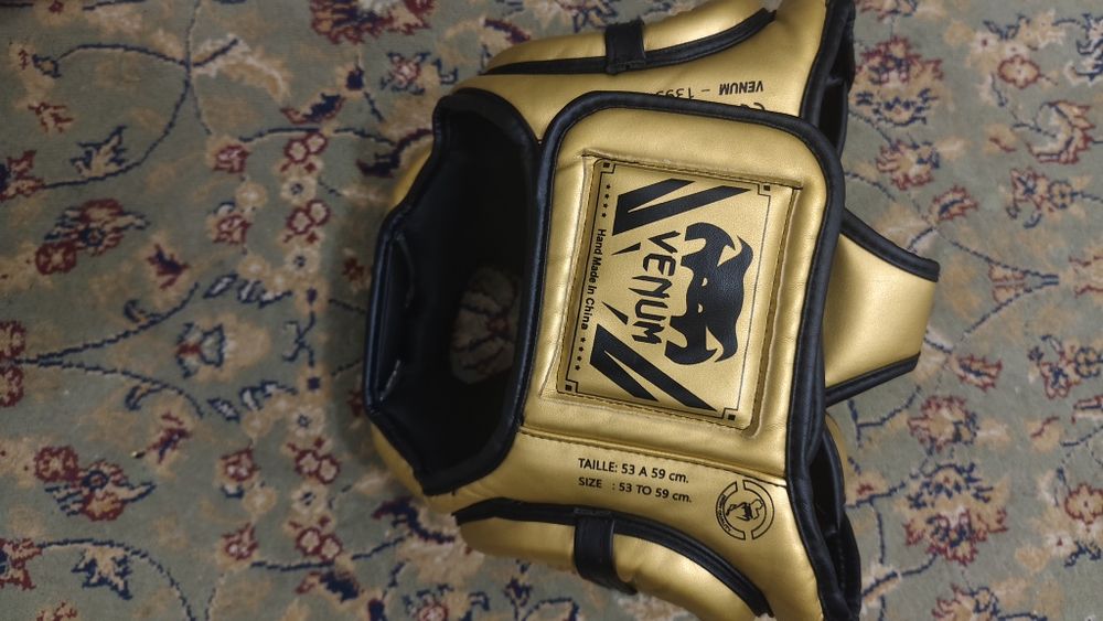 Продается Шлем для единоборств